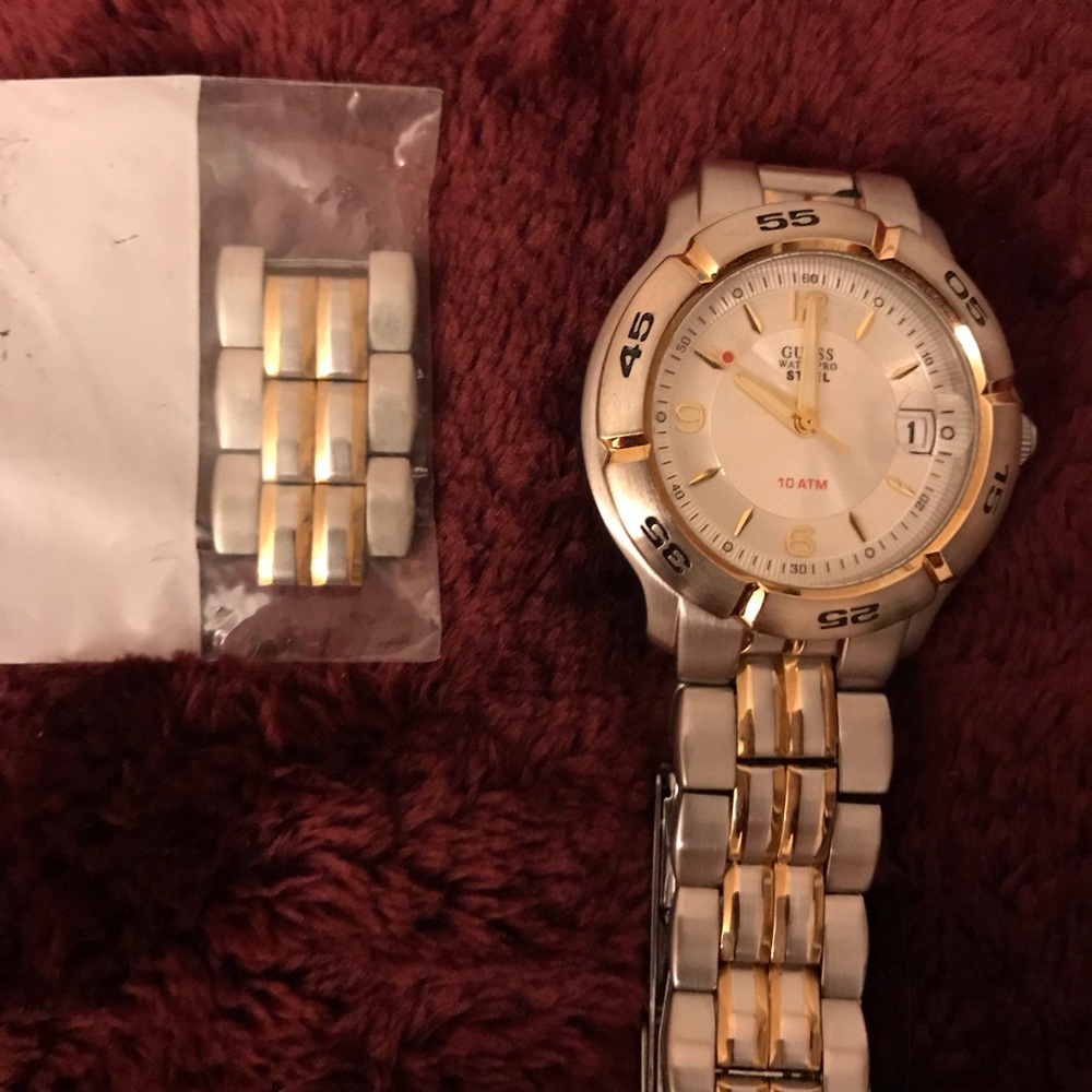 GUESS watch - Picture 3 of 8